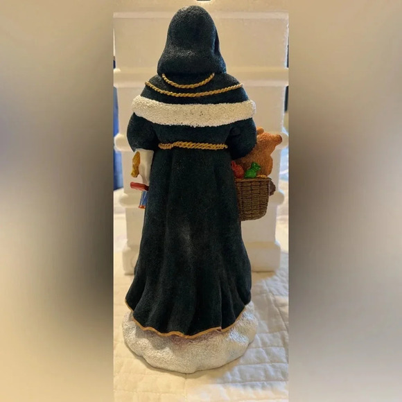 Polka Reflections of Xmas KRIS KRINGLE “Spirit of Hope” Santa Clause Figurine. - Picture 2 of 10